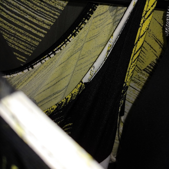 *SOLD* Alfani Multi Colored Blouse with Tank - Picture 2 of 4